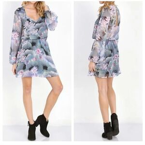 Show Me Your‎ Mumu Rainey Water Lily Long Sleeve Mini Dress Size Small